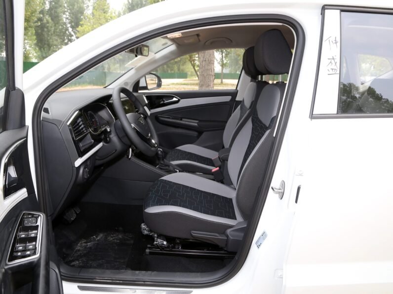 Jetta VS5 280TSI Manual Pioneer